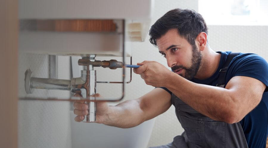 Sink faucet installation in Reydell, AR